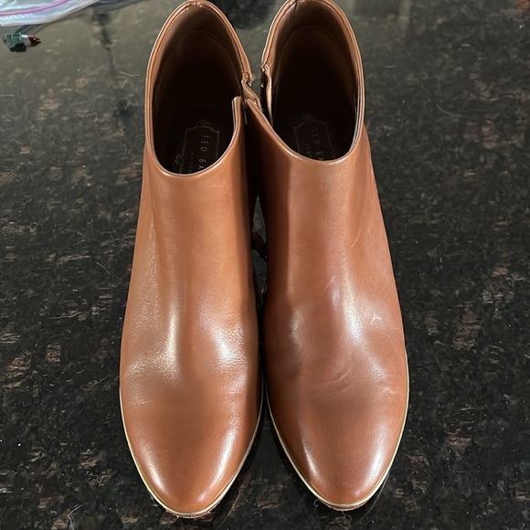 Ted Baker boots size 40 tan - Picture 2 of 4